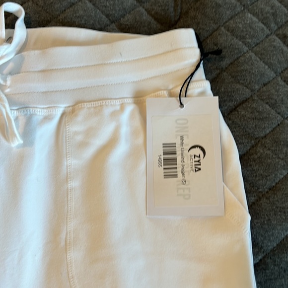 🆕 Zyia Unwind Joggers 💗 Size Small - Picture 2 of 4